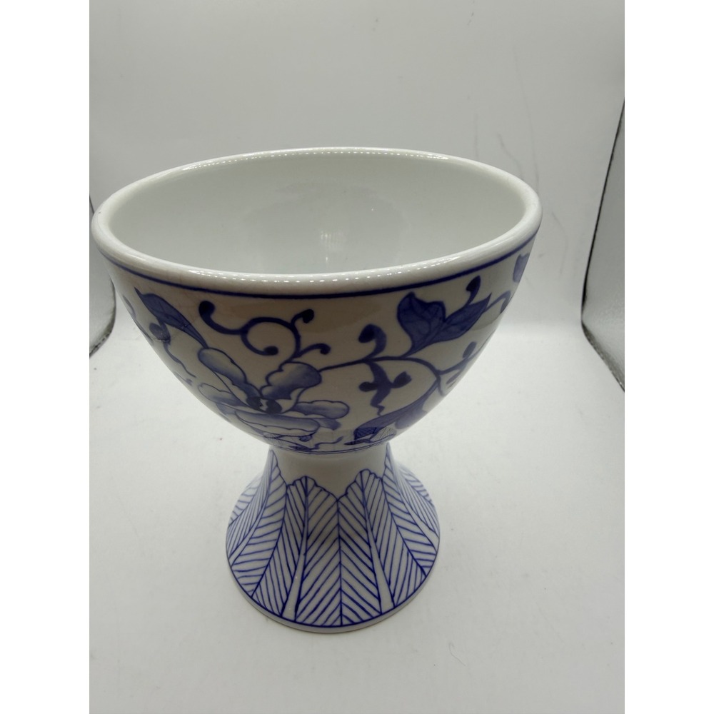 Vintage Blue and White Porcelain Pedestal Bowl Floral Footed Compote Dish 5in - Picture 3 of 8
